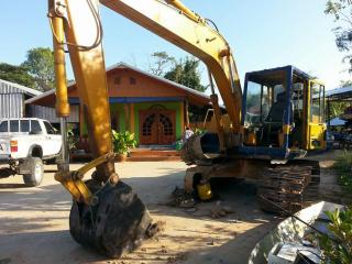 ขายแบคโค PC120-3 เครื่องดี เอวแน่น ราคา250,000 สนใจโทร 090-8588220คุณนะ 093-3258446คุณบิว เว็บไซต์ส่วนตัว www.narong2truck.com www.truck.in.th/498 ID: narong498 ID: 0933258446